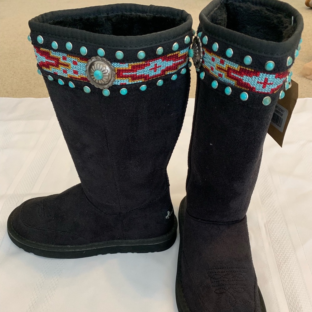 Montana West women’s fur lined boots size 7 NWT